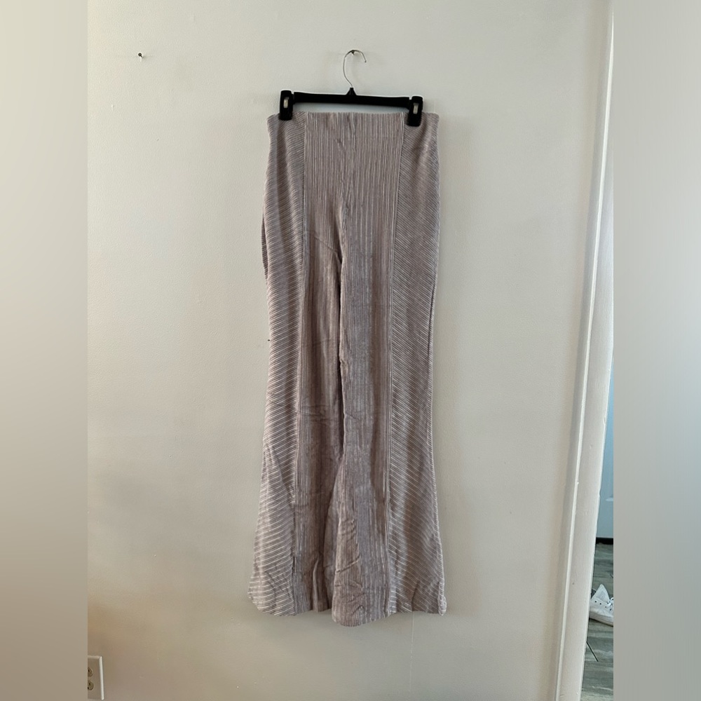 Free people Slim Pull-On Velvet Flare Pants 32 inches inseam